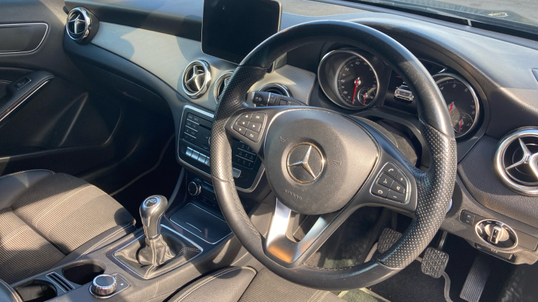 Mercedes-Benz GLA 180 Urban Edition 5dr Petrol Hatchback